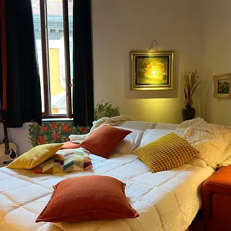 Ann' Amari Arancione